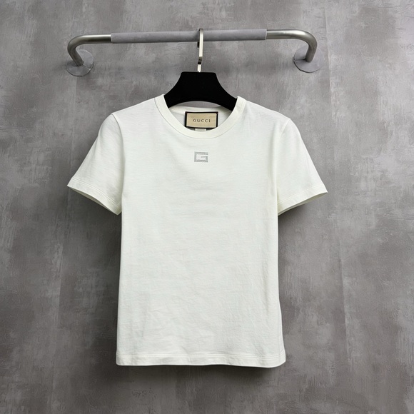 Authentic Gucci Ivory Short Sleeve Men's Tee - Picture 1 of 2